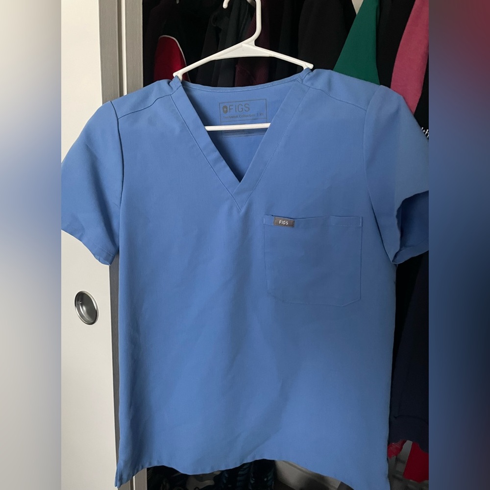 Catarina One-Pocket Scrub Top size XS